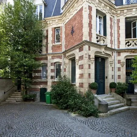 Rue De La Pompe Halldis